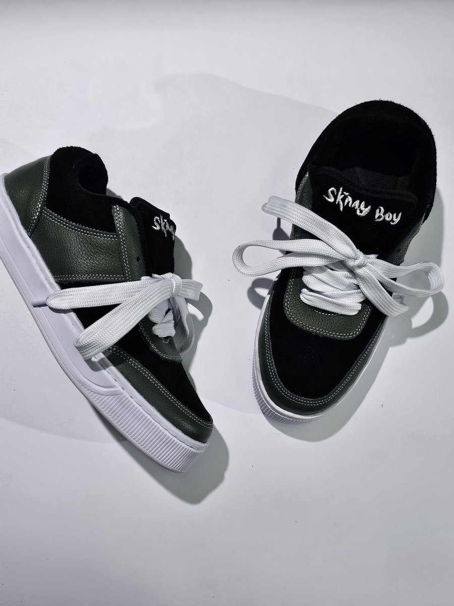 SneakersSkinny's tweet photo. Nos vemos de nuevo en el 2026 con muchas mas creaciones, para 2026 ya reactivo canguros, bolsos, gorras, y muchas cosas mas que se vienen ❣️ https://t.co/iqTwQt3EM1