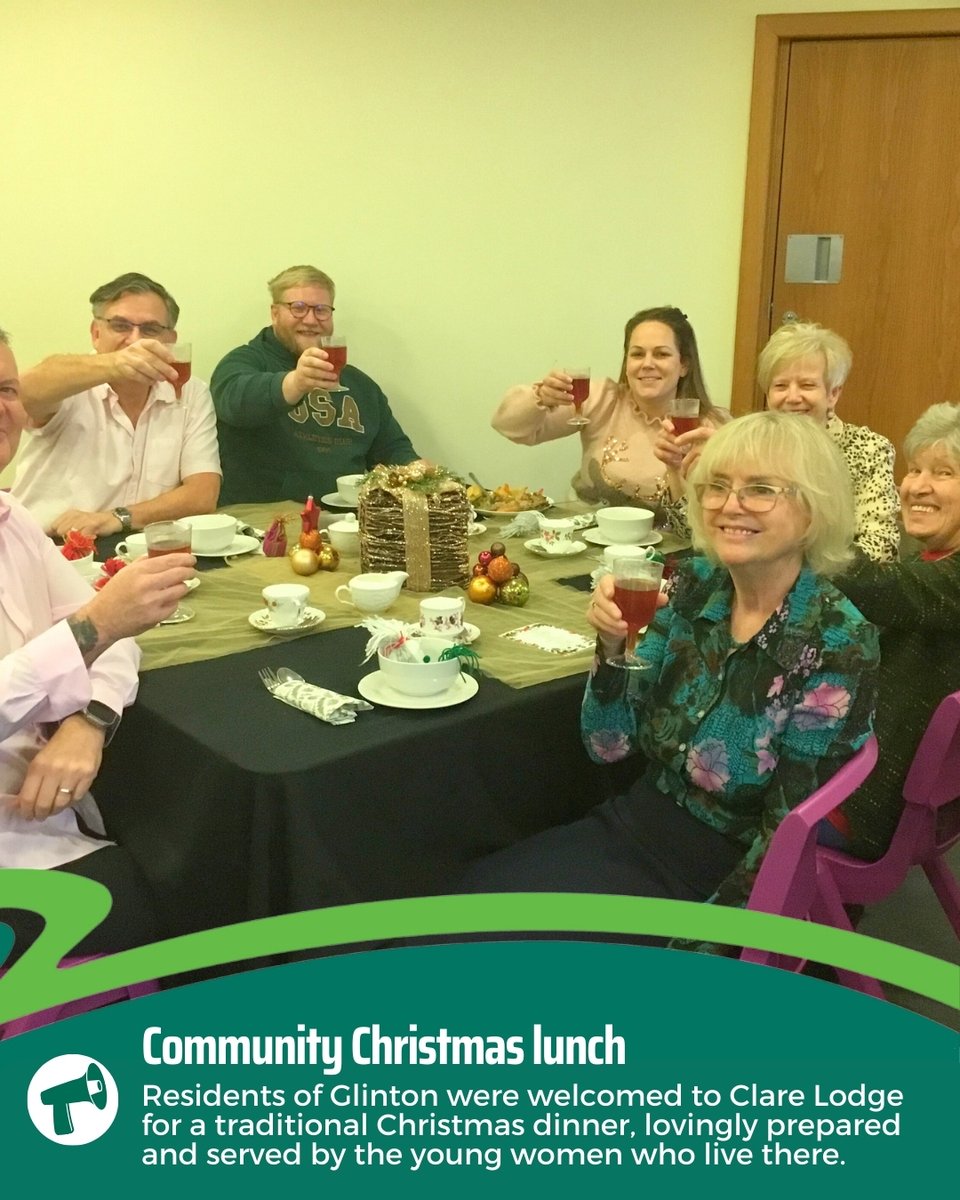 PeterboroughCC's tweet image. Residents of Glinton joined Clare Lodge for a festive Christmas lunch, complete with a traditional meal prepared and served by the young women living here. As a wonderful way to share joy and bring people together this festive season.

#CommunitySpirit #ChristmasCelebration…
