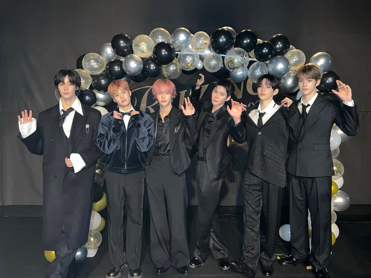 2025 RIIZING Awards Night

#RIIZE #라이즈
#RISEandREALIZE 
#WE_RIIZE #위라이즈