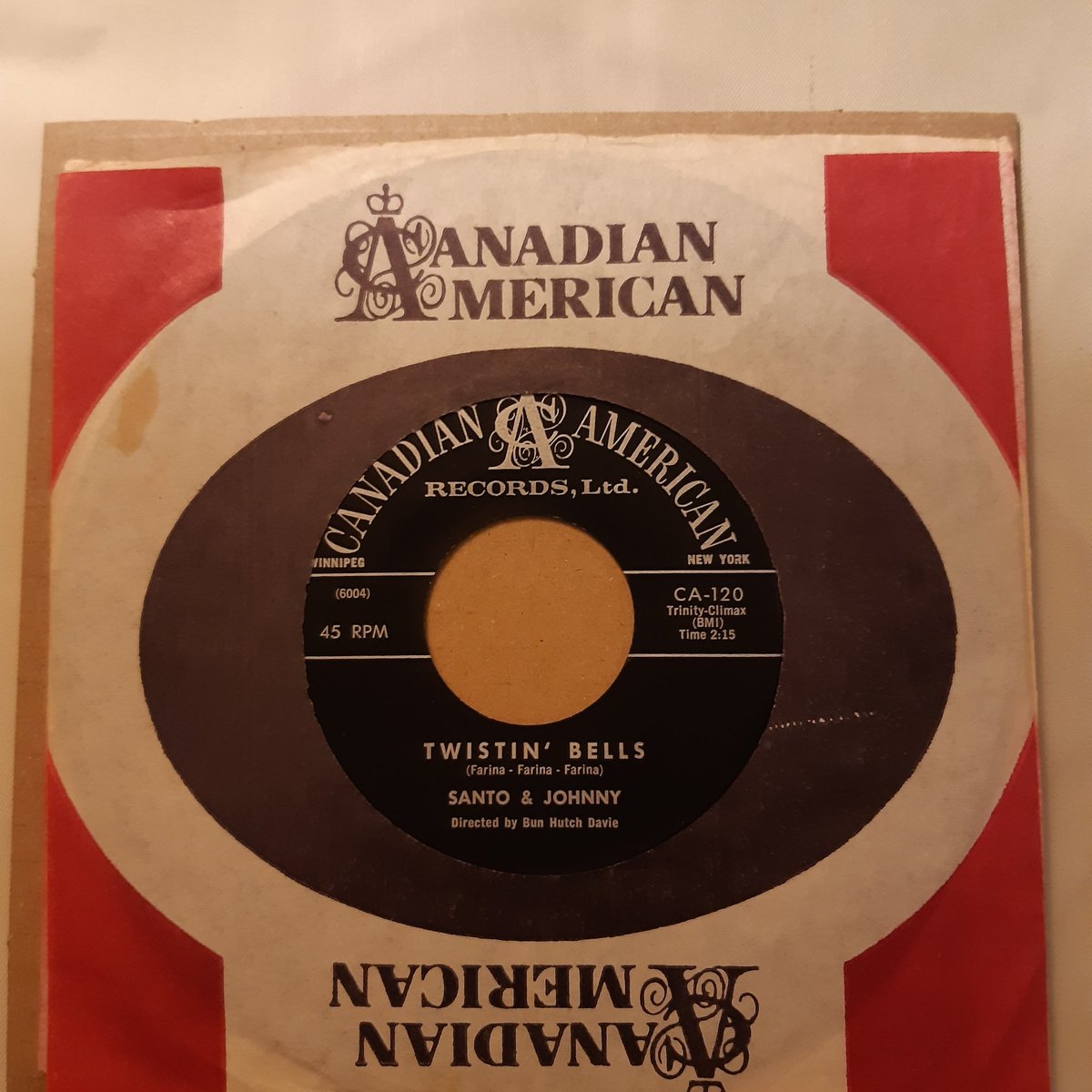 SQR45's tweet image. ADVENT RECORD no. 23
The Farina brothers put their own twist (sorry) on an old favourite, in 1960. Happy Twistmas, everybody!