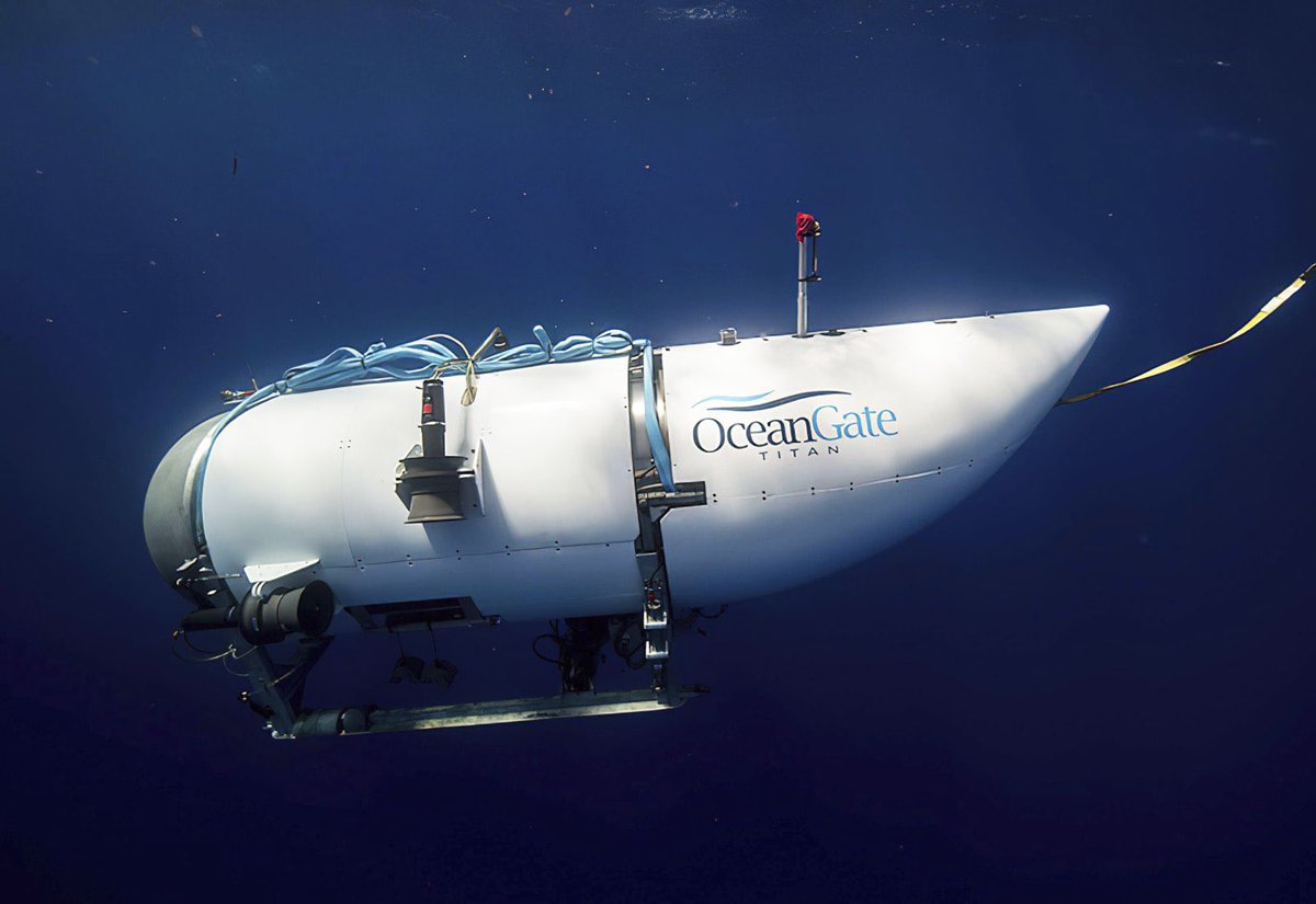venom_lly's tweet image. 2 years ago, the OceanGate submersible went missing on its way to visit the Titanic.