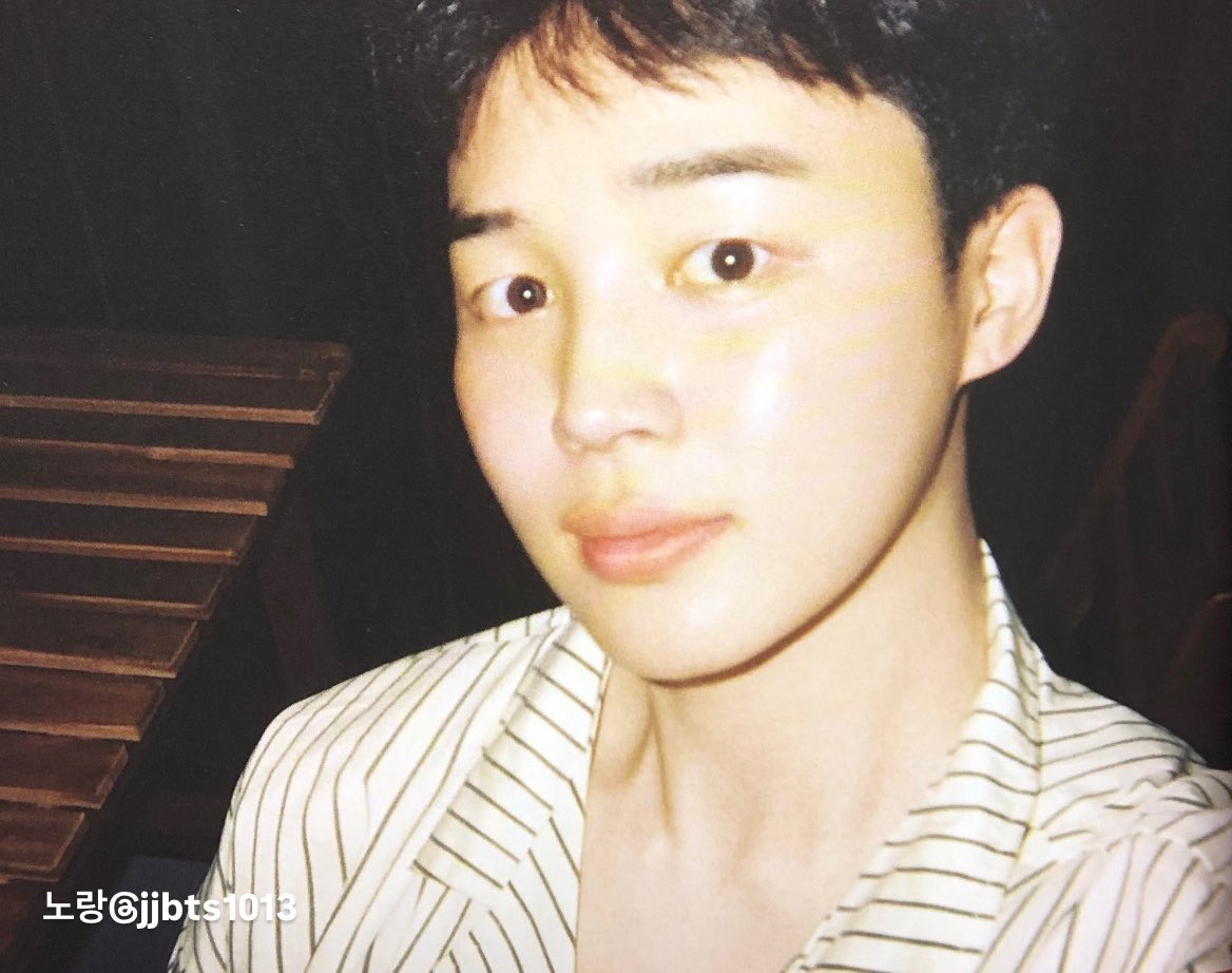 jjbts1013's tweet image. 이뻐💛💛
피부 좀 봐 😘😘