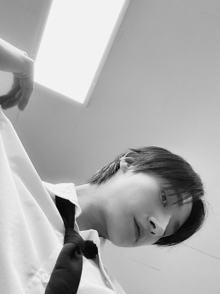 essemient's tweet image. ⠀
⠀
Overtime mode: ON. Holiday mode: maybe later.

⠀