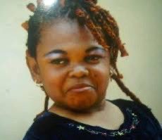 itz_DBoss's tweet photo. Avoid girls wey never plait Christmas hair, Na small thing dey vex Them. 😂😂 https://t.co/Q3brPL07NF