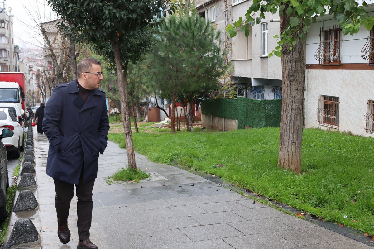 Adım Adım Esenler projemiz kapsamında bugün Fatih mahallemizdeydik. Hem saha da gezerken gördüklerimizi hem de vatandaşlarımızın istek ve taleplerini yerinde tespit ettik. 
<a href="/esenlerbelediye/">Esenler Belediyesi</a> 
<a href="/tevfikgoksu/">Mehmet Tevfik Göksu</a>