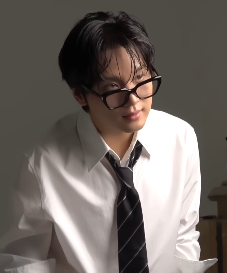 lnwmark every day i pray and cry tweet media
