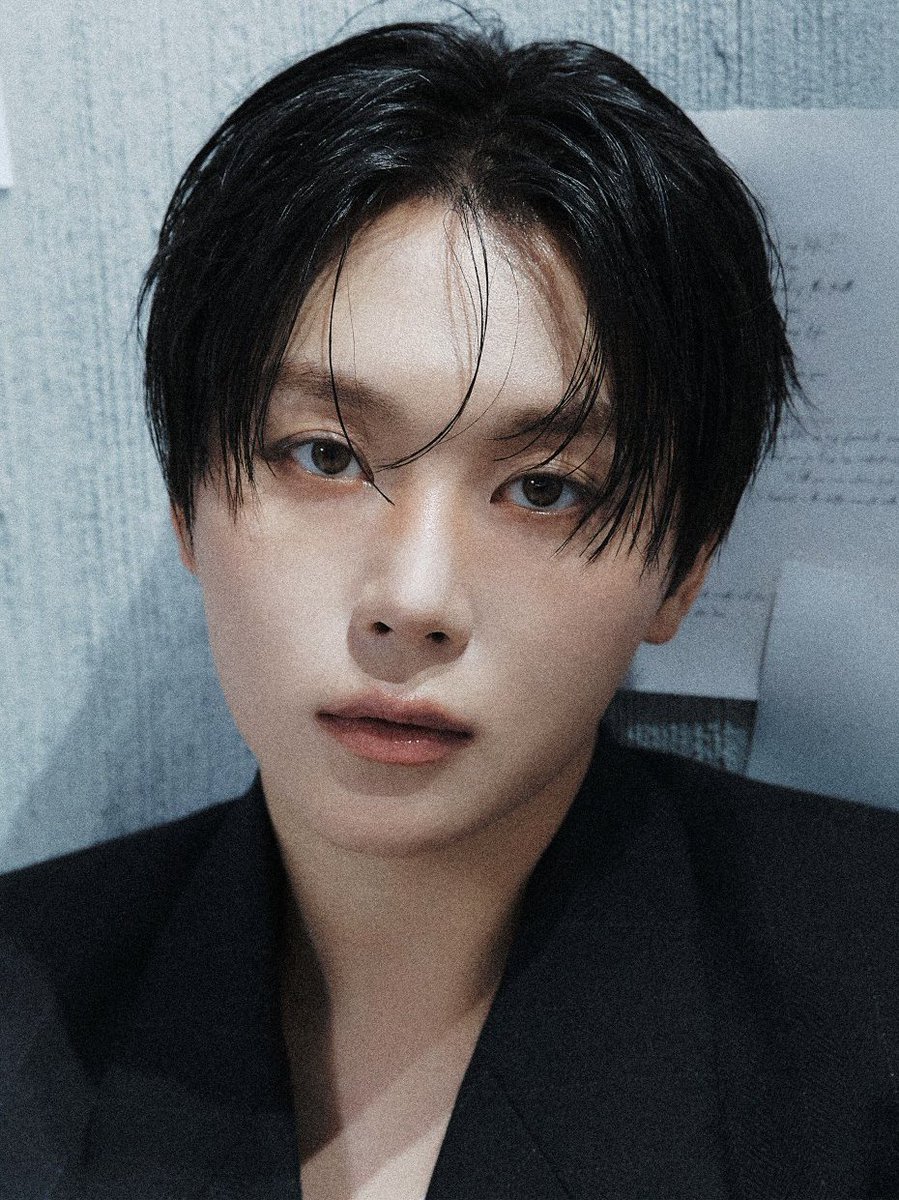 kwansources's tweet image. THE WAY I GASPED HOW IS HE REAL?!