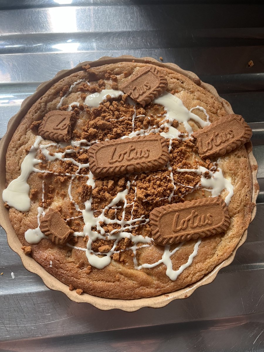 bethholivia's tweet image. 100/10