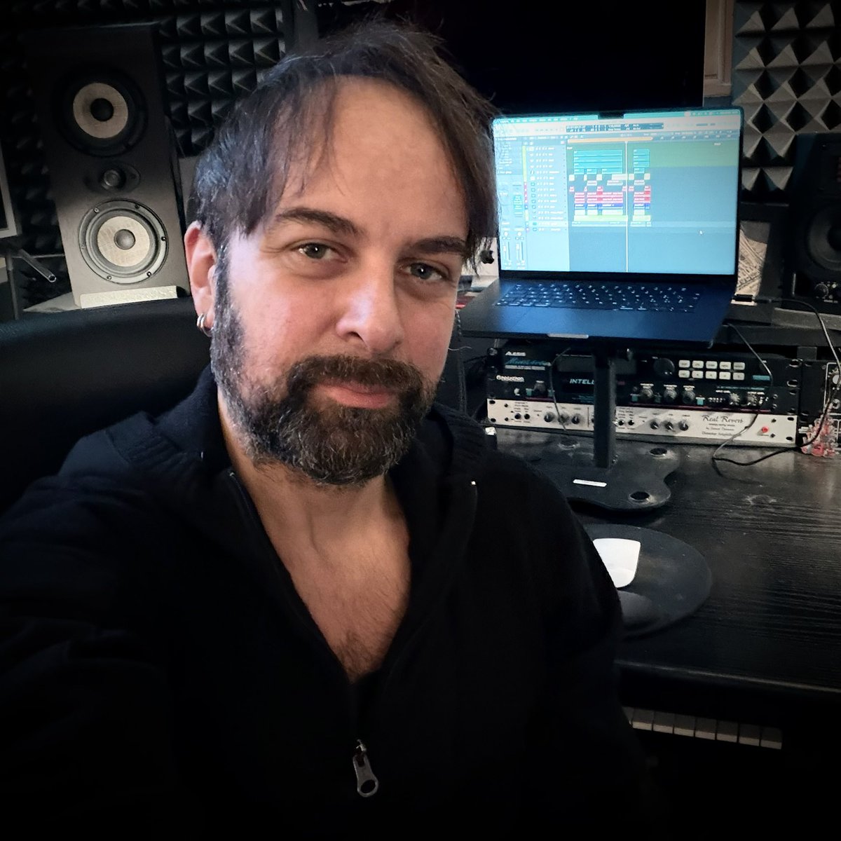 Finishing up few more music productions before Xmas 🎅 🎶