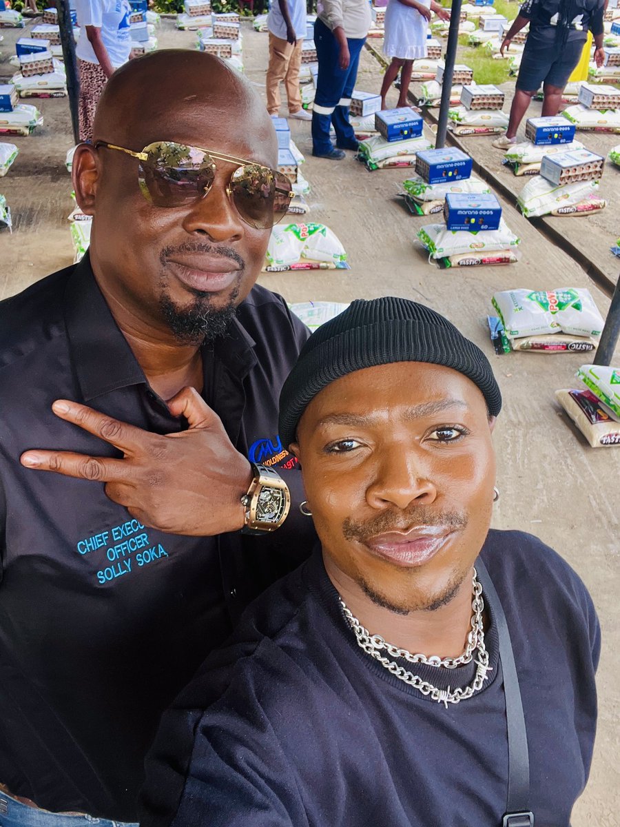 Lebo Molax tweet media