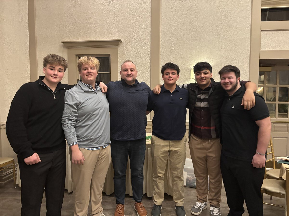 AManna66's tweet photo. End of Season Banquet https://t.co/xSQcyfreQ0