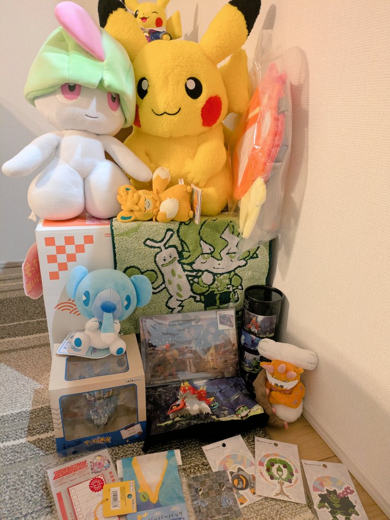 ピカピカボックス2026 2個分　開封品　ぬいぐるみ他　25点 ピカピカボックス2026届きました。 開封の儀〰️😍😍 なんか