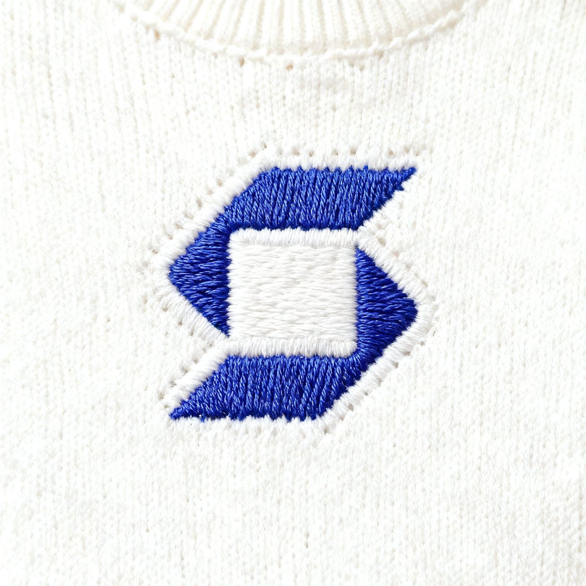 SafePal's tweet image. Sweater weather is better weather 🏂