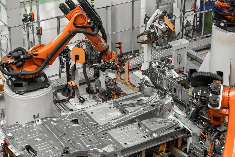 SpeedLink tweet media