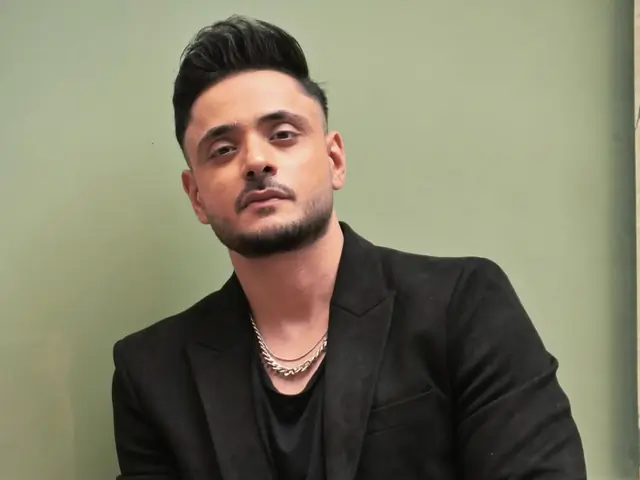 ArtNesbur's tweet photo. May your birthday be a new chapter filled with prosperity and happiness. Keep growing, keep shining🥰

HBD ADNAN ABBAS KHAN https://t.co/Pxo3vGbkfe