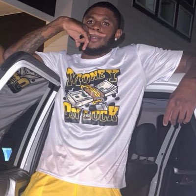 LairLair_'s tweet image. #NewProfilePic