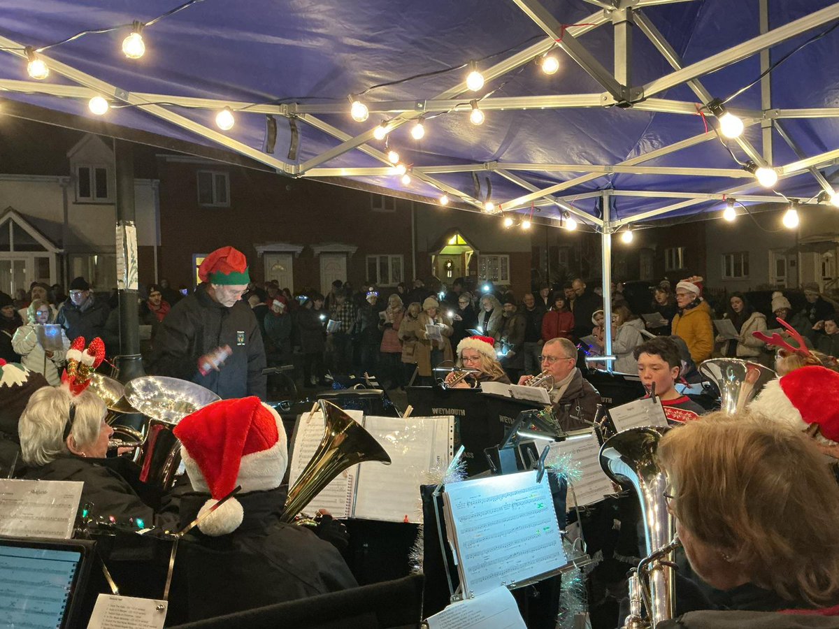 WeymouthConcertBrass tweet media