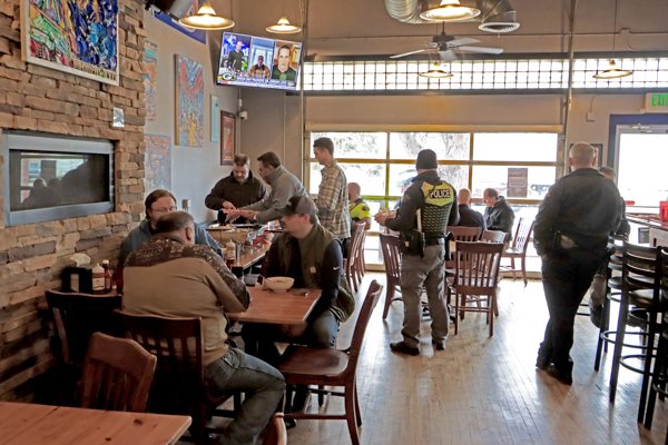 WheatRidgePD's tweet photo. Thanks to everyone who swung by Rolling Smoke BBQ for our #CopsintheCommunity event this month. We are planning another event at the Starbucks on W 38th Ave. & Wadsworth in January (more details coming soon).
Shoutout to Daniel Orr with https://t.co/44VYDYHo69 for the photos! https://t.co/GbaQl0NpHY