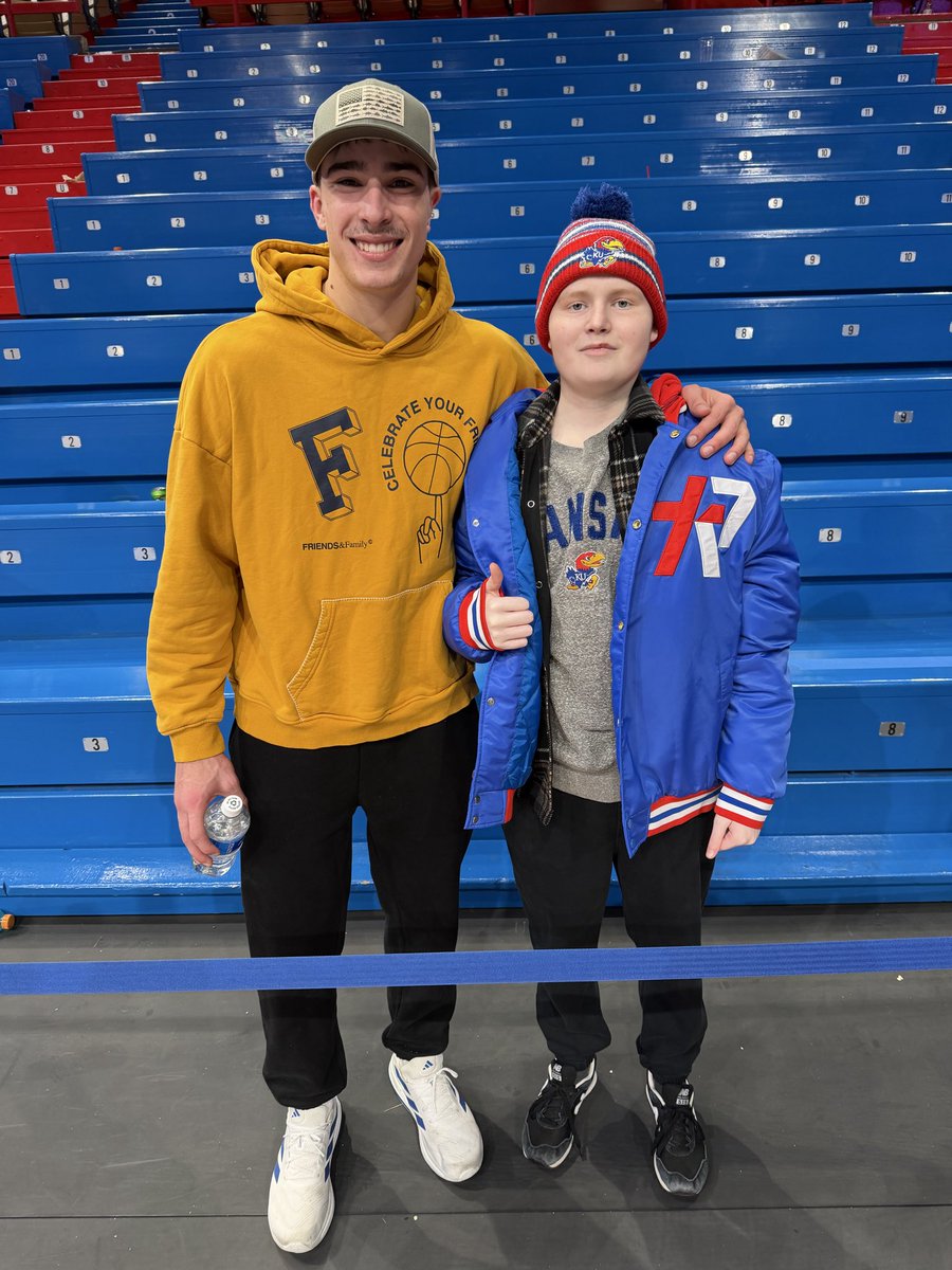 BHanni's tweet image. “It is more blessed to give than to receive.” Those sacred words ring loud &amp;amp; true year round, but resonate even more during this Season of Giving. Last night @kohl_rosario brought them to life with a gesture that filled my heart with pride and gave one young fan a memory (and…