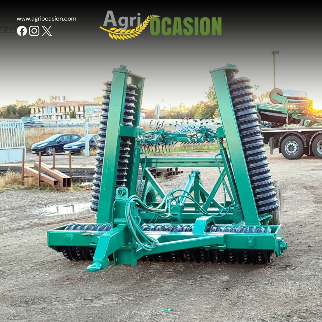 MAQUINARIA AGRÍCOLA REVILLA S.L. vende rodillo compactador equipado con plegado hidráulico y seguro de transporte.

✅ Muy buen estado
🏷️ Precio: 4.900 € (IVA no incluido)
➡️ Más información en: agriocasion.com/rodillos-rodil…

#Rodillo #Compactador #Maquinaria #España #Ocasión #Agro