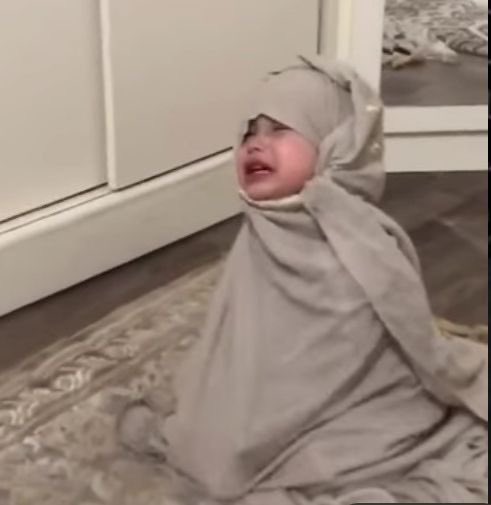 batma3n's tweet image. How my twenties have been having me on the prayer mat recently