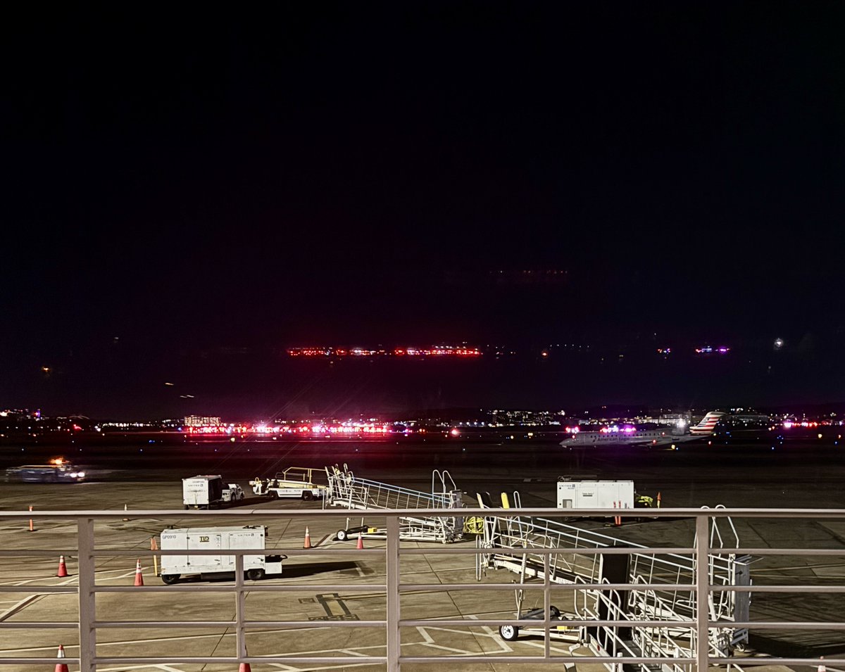 The #AA5342 crash on approach to #DCA was “a tragic failure not only of the protections intended to keep the traveling public and users of the national airspace system safe, but also of the institutions that design and maintain them.” <a href="/theaircurrent/">The Air Current</a> 

theaircurrent.com/aviation-safet…