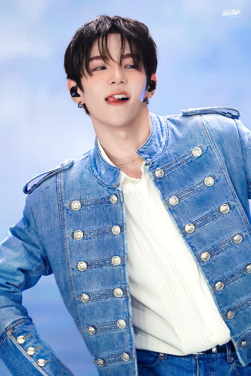 RIIZEトルビョン ショウタロウ 中国ポップアップ限定 RIIZEトルビョン ショウタロウ 中国ポップアップ限定 - メルカリ