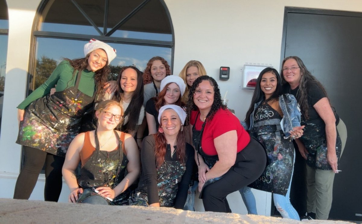 LifeatTCA's tweet image. Happy Holidays from Lakeland, FL! 🥂🎨
The Cleaning Authority – Lakeland wrapped up the year at Painting with a Twist. Big shout-out to this amazing team for their hard work, teamwork, and positivity. Here’s to more wins and laughs ahead!
#LifeAtTCA #TeamTCA