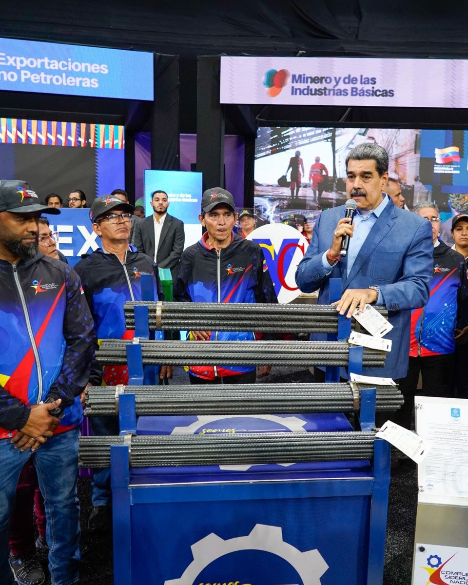 🇻🇪 Frente a las amenazas, #Venezuela elige la paz. El Pdte. <a href="/NicolasMaduro/">Nicolás Maduro</a> ratifica la disposición permanente de nuestro país al diálogo respetuoso y a la solución diplomática de controversias.

Seguimos firmes en la defensa de nuestra independencia, buscando siempre la