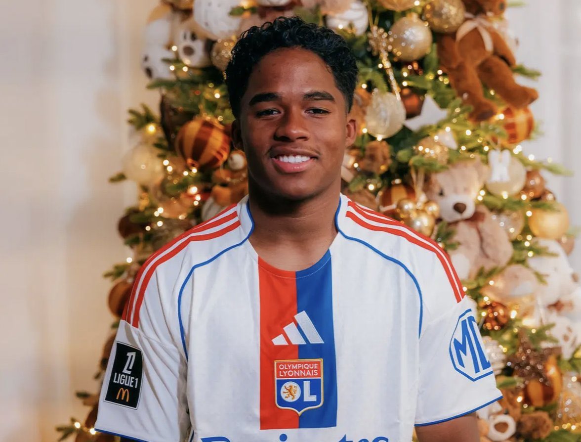 TopipeNet's tweet image. بەپەلە بەپەلە
بە فەرمی | ئیندریک هێرشبەری یانەی ڕیاڵ مەدرید پەیوەندی بە یانەی ئۆڵمپیک لیۆنی فەرەنسیەوە كرد گرێبەستەکەی بە شێوەی خواستن تا کۆتایی ئەم وەرزە, بەبێ مافی کڕین :

درێسی ژمارە 9 دەپۆشێت…

#إندريك #ليون #أولمبيك_ليون #ريال_مدريد || #Endrick #Lyon #Realmadrid