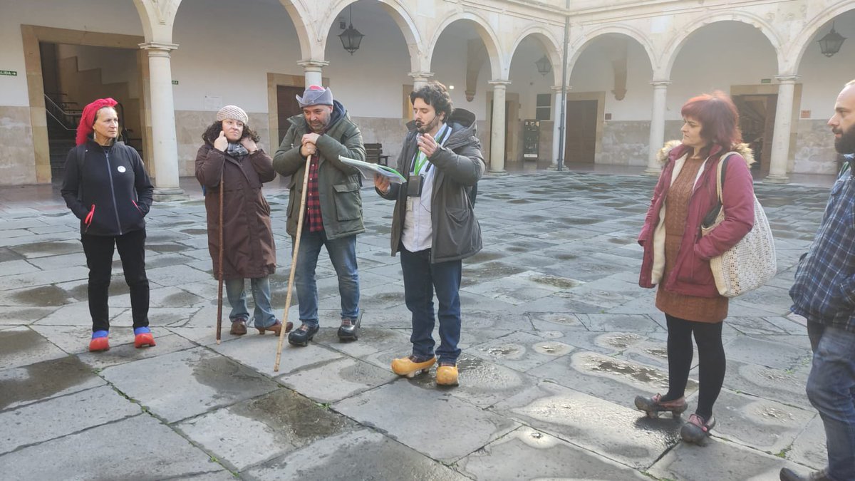 Ser Asturianu tweet media