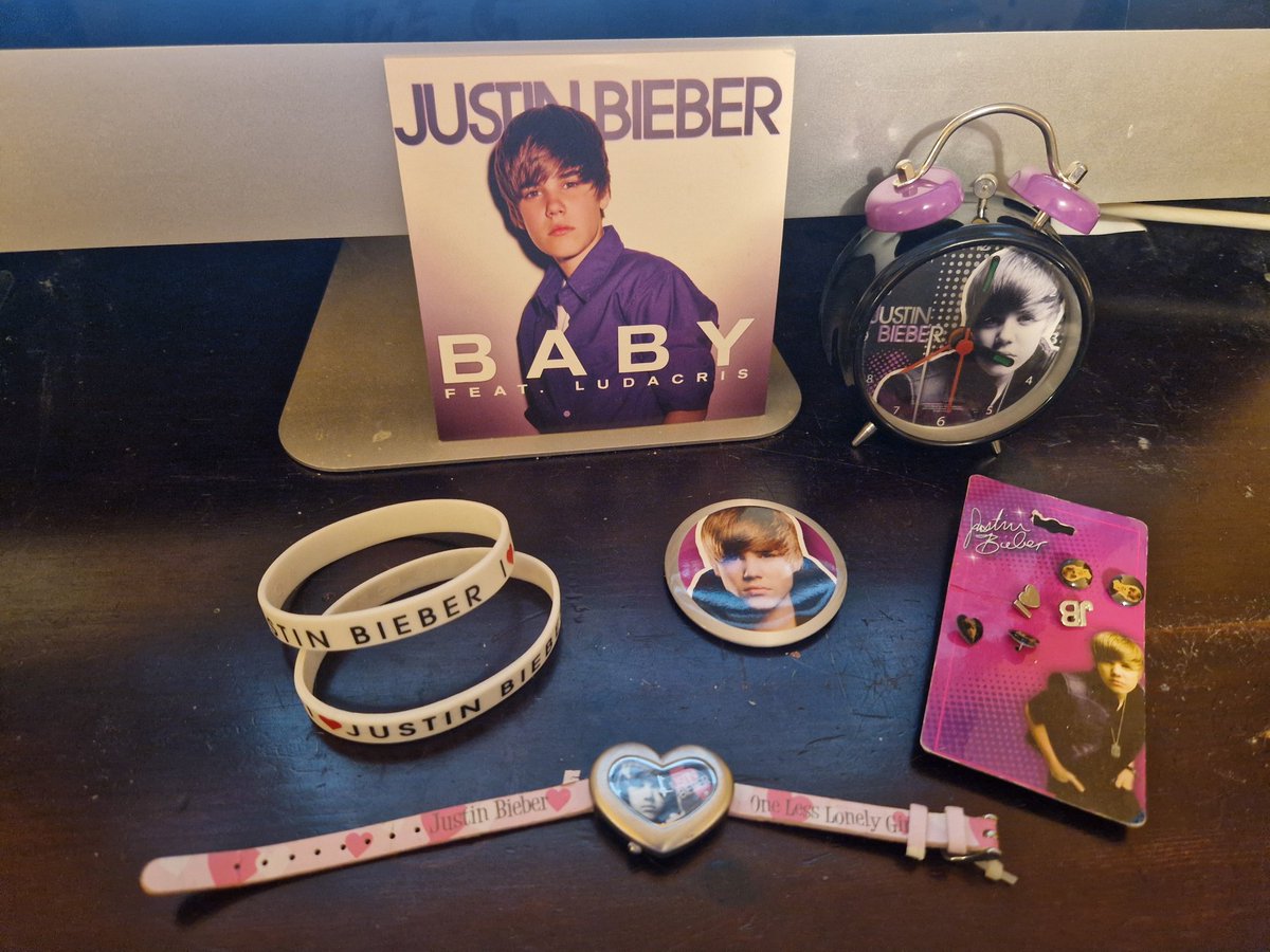 Quand ton secret santa du boulot connaît un peu trop ta passion pour <a href="/justinbieber/">Justin Bieber</a>... 😂😂