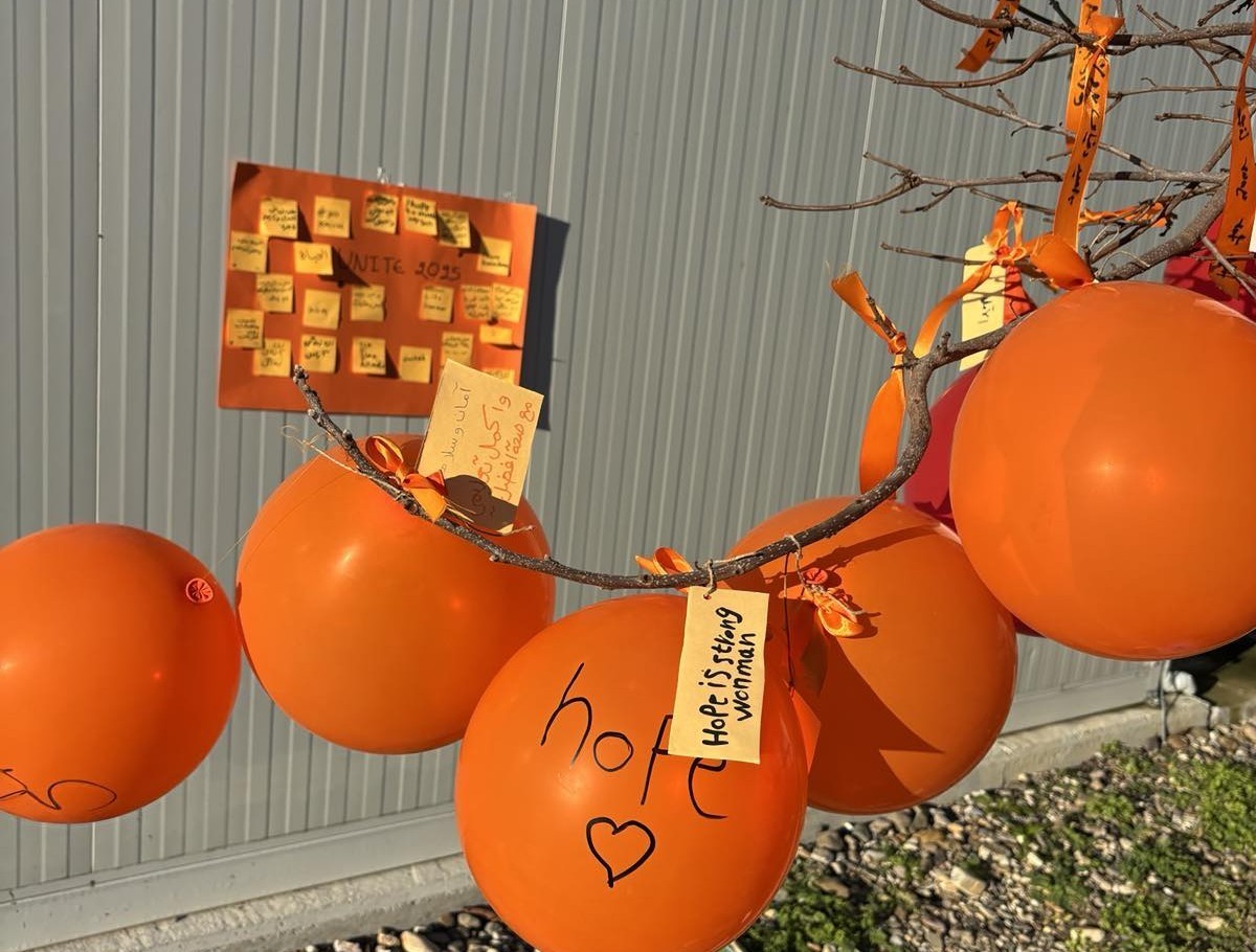 UNHCRGreece's tweet image. “This knowledge is vital to better protect my daughter in the future,” said a Sudanese refugee woman in a discussion in Lesvos on preventing gender-based digital violence.

The #16Days of Activism may be over, but the fight for a world where every woman &amp;amp; girl is safe continues.