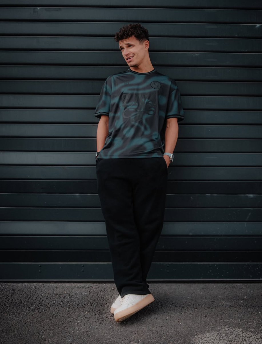 landoseras's tweet image. okay bro 😭