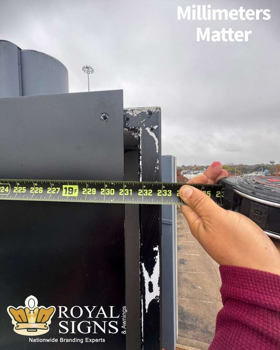 royal_signs1's tweet image. This is where quality shows up. Measuring down to the millimeter helps us achieve proper alignment and a polished finish that holds up visually and structurally.
#SignInstallation #PrecisionSignage #CommercialSignage #SignCraftsmanship #SignCompanyUSA