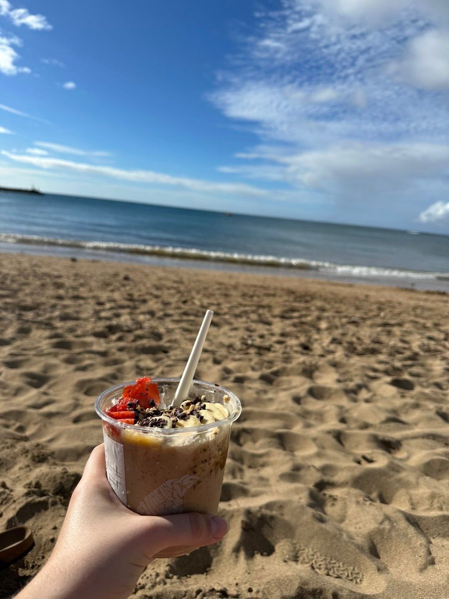 AlbionWBB's tweet image. Day 5 in paradise.  Game 2 and another Dub!! Drove to the North Shore for some beach time and beautiful scenery.  #Team56 #Hawaii2025 #makingmemories