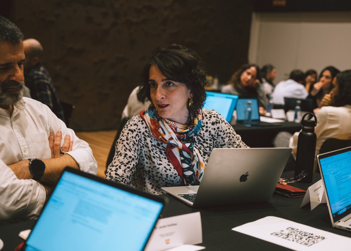 María Iglesias tweet media