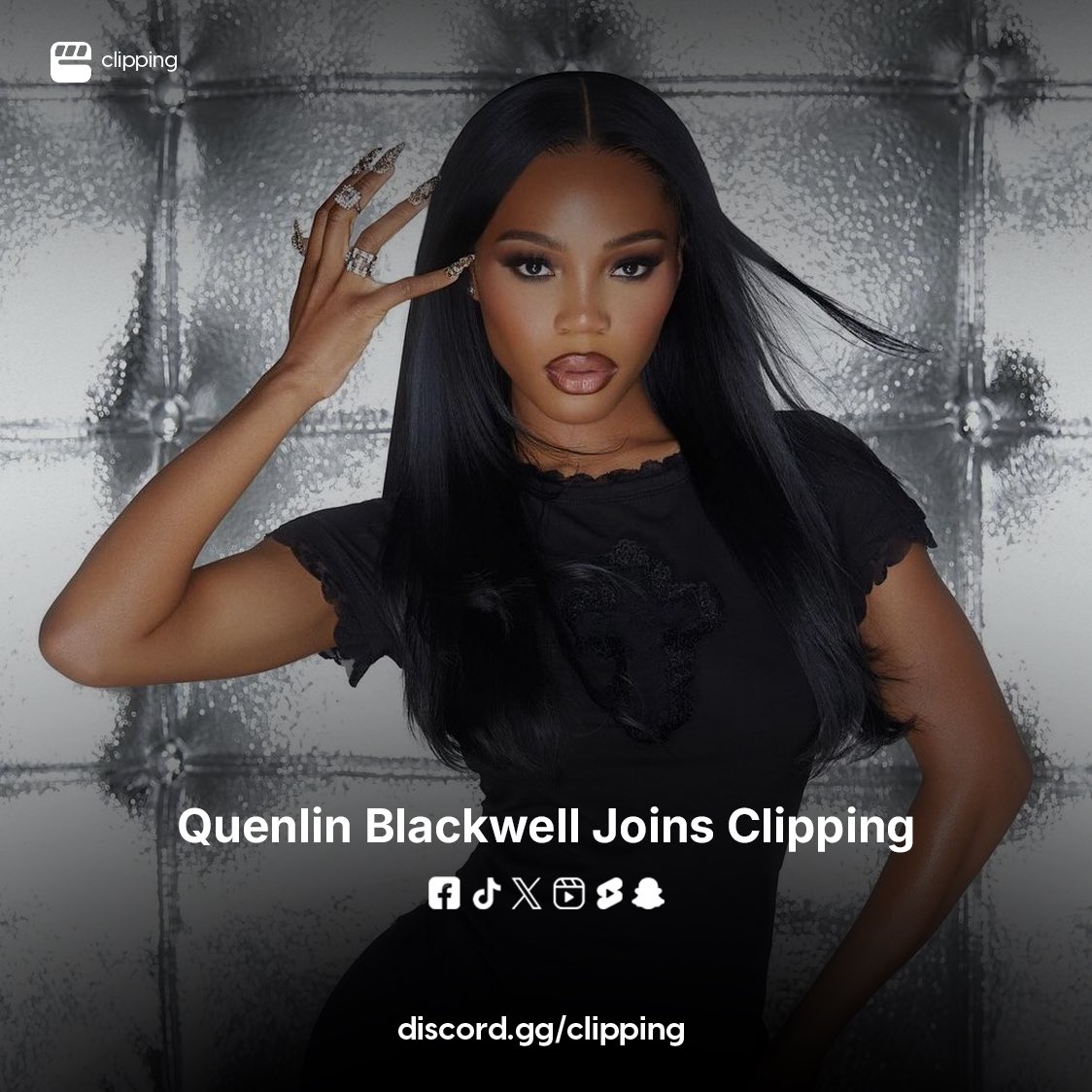 Clipping tweet media