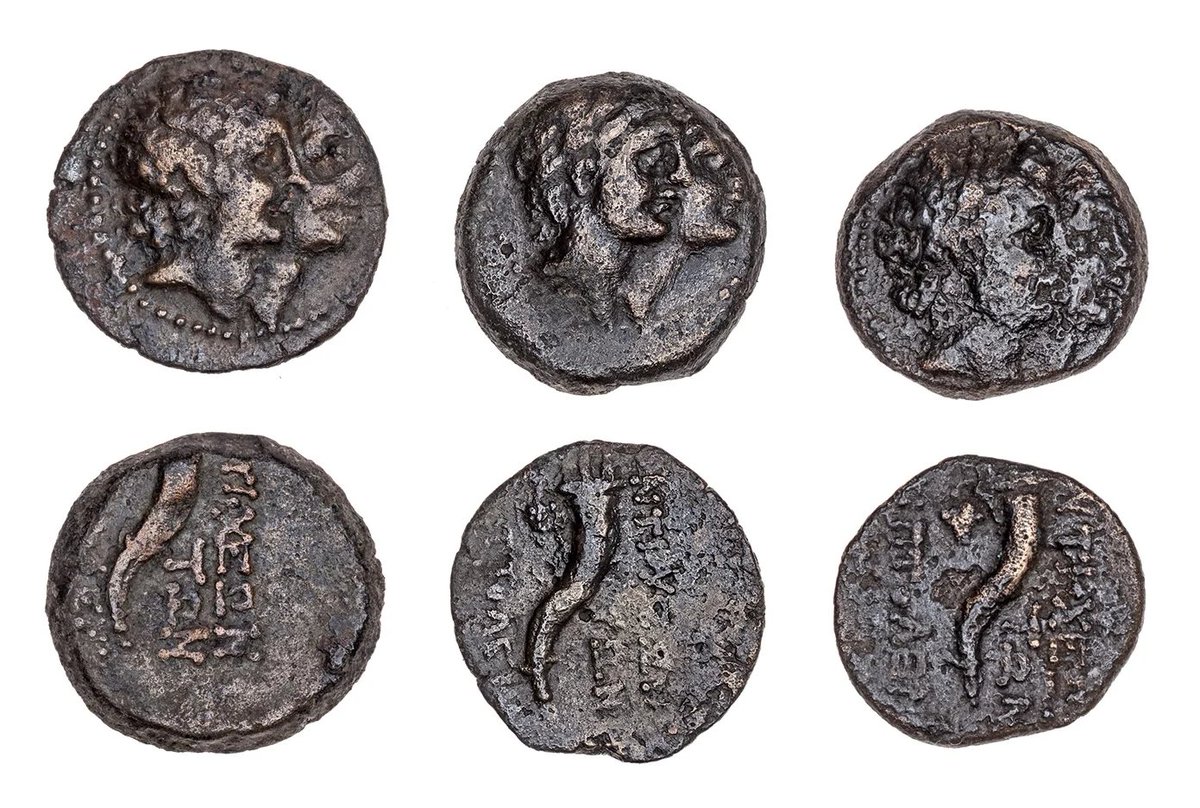 Brightmind24_7's tweet image. Why are ancient coins written in Hebrew being dug up across modern Israel?

Archaeologists do not rely on beliefs to identify ancient states. They rely on coins.

In the 2nd and 1st centuries BCE, coins began appearing across Judea with something unusual for the time. 

Instead…