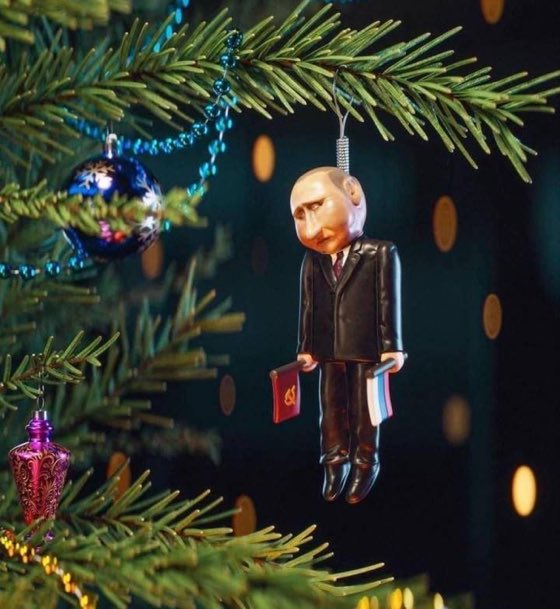 А все уже нарядили ёлочку в доме?