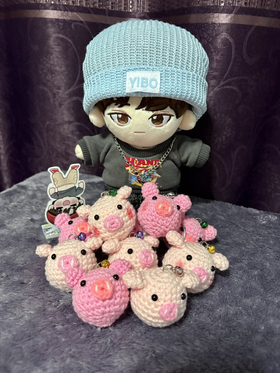 nan_kabutojung's tweet image. อู้ดมาแจกอู้ด🐷ของขวัญวันปีใหม่เล็กๆครับผมหม่ามี๊ทำเองแหละ🤭 
📍แจกจากรี+เมนชั่นขอรูปน้องอี้ป๋อเท่ห์ๆ ติดแฮชแท๊ก #หวั้งอี้ป๋อ #wangyibo 
บ้านคู่บ้านเดี่ยวมาเล่นกันนะครับ😊
No.แอครีของแจกนะคะ