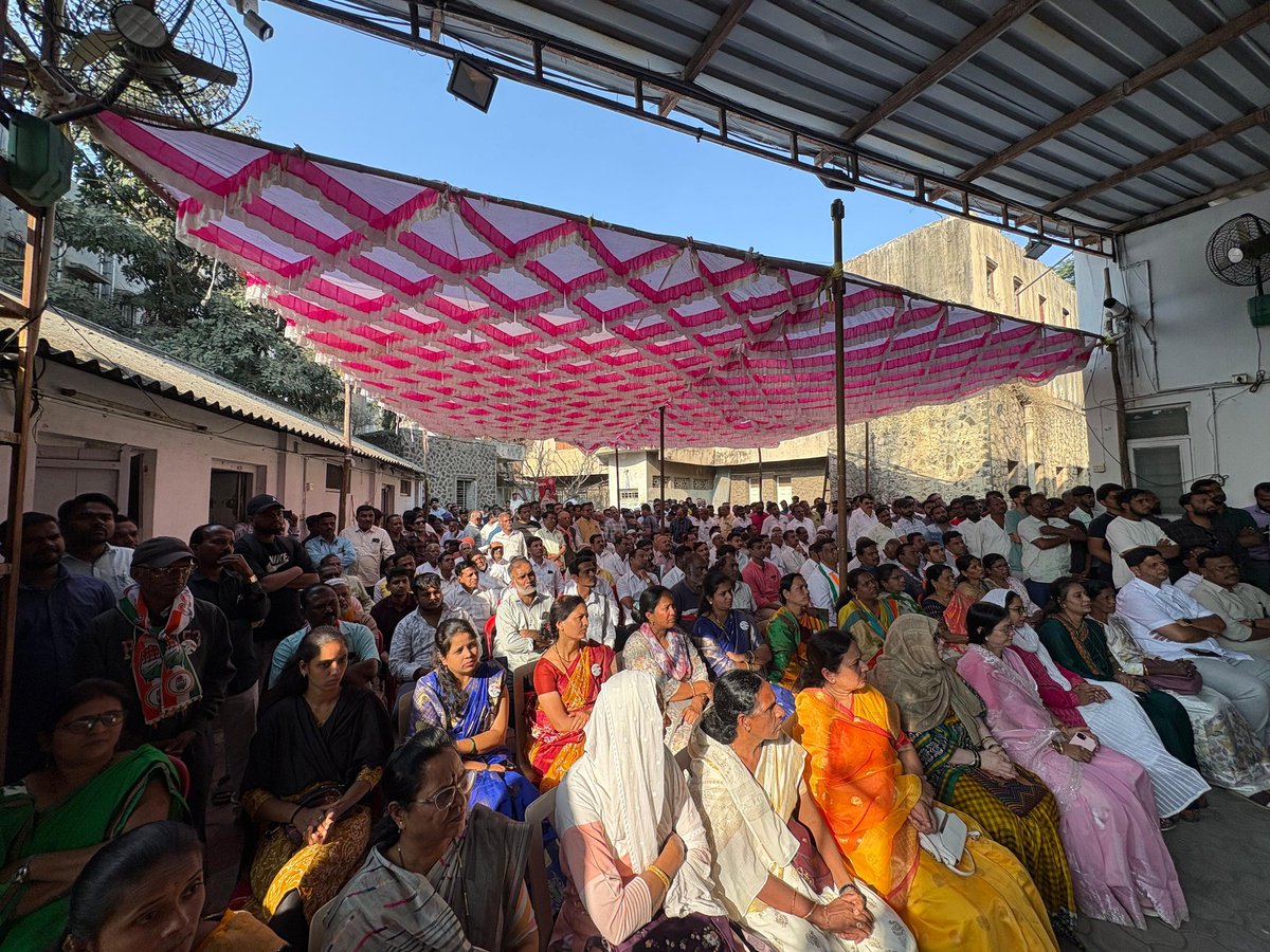 patilvishalvp's tweet image. आज काँग्रेस कमिटी सांगली येथे श्री. राजेश नाईक यांची सांगली जिल्हा शहर काँग्रेस अध्यक्षपदी निवड झाल्याबद्दल काँग्रेस कमिटी सांगलीच्या वतीने आयोजित कार्यक्रमास उपस्थित राहिलो. या कार्यक्रमात कार्यकर्त्यांचा उत्साह, एकजूट आणि पक्षावरील निष्ठा प्रकर्षाने जाणवली. यावेळी श्री. राजेश…