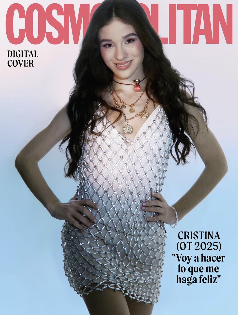 therubiew's tweet image. Tiene que ser difícil sacar fea a Cristina, pero Cosmopolitan lo ha conseguido.

Es probablemente la portada más espantosa que haya visto jamás.
