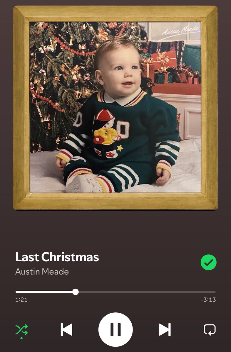 bbbrigittej13's tweet photo. Tuesday Tunes. Christmas edition. https://t.co/Z5b8qxAzff