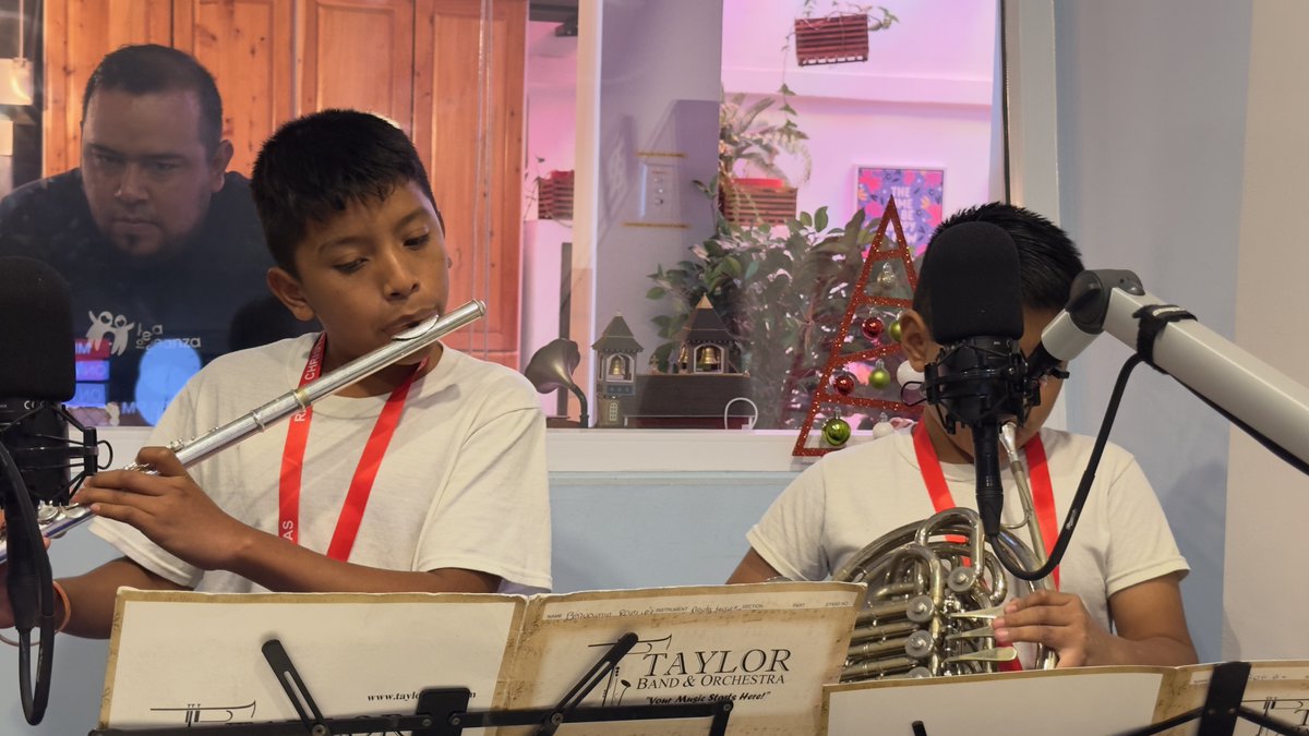 Radio Christmas tweet media