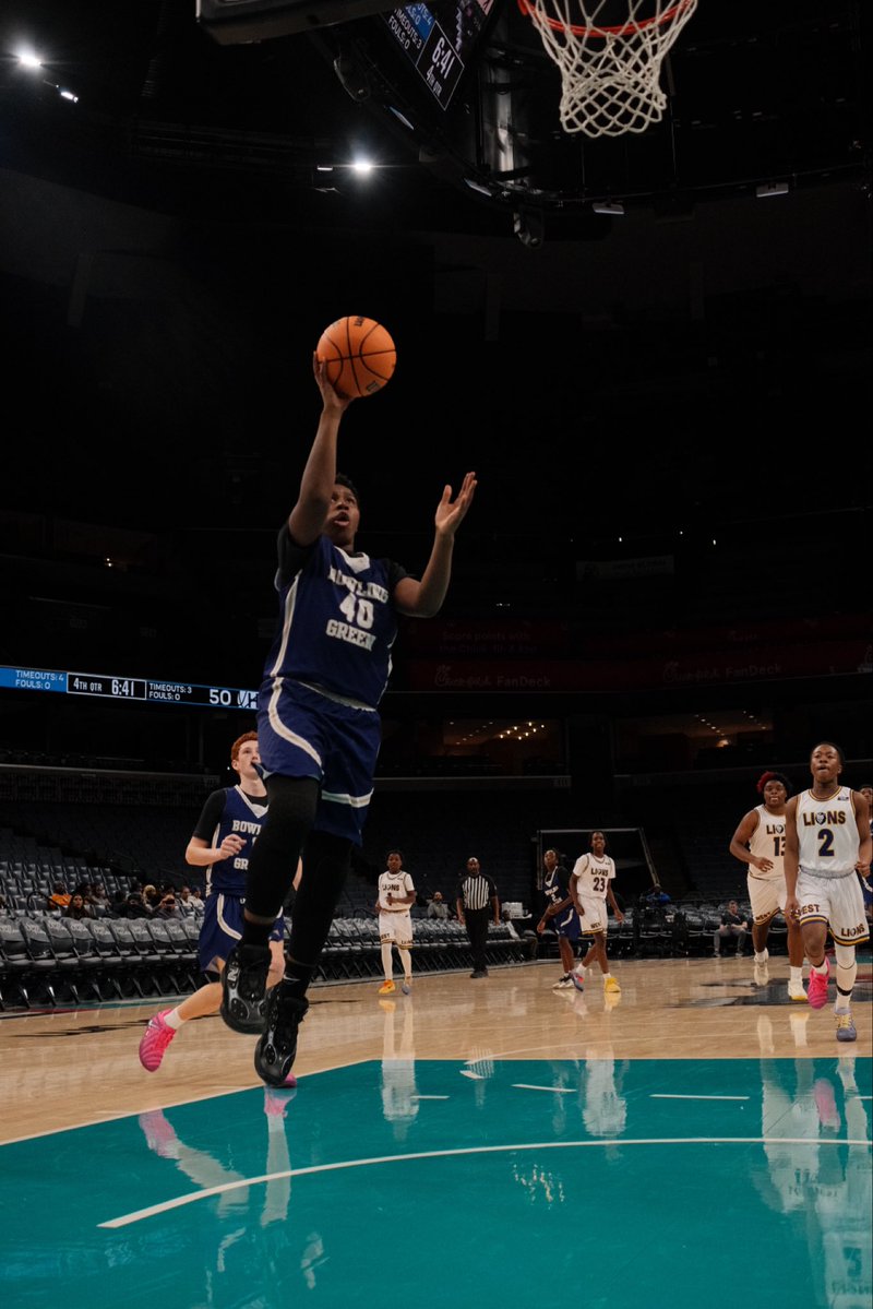 BGJHSBoysHoops's tweet image. Great Experience for our 8th Grade team over the weekend in Memphis! Lost a hard fought game by 4 to a good West Jr High team, but made some great memories playing on the NBA court &amp;amp; attending the Grizzlies game!