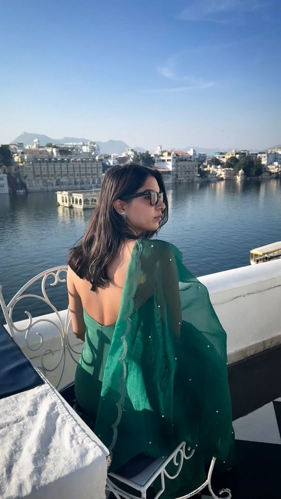 ShwetaKukreja_'s tweet image. Outfits I wore in Udaipur. ✨
