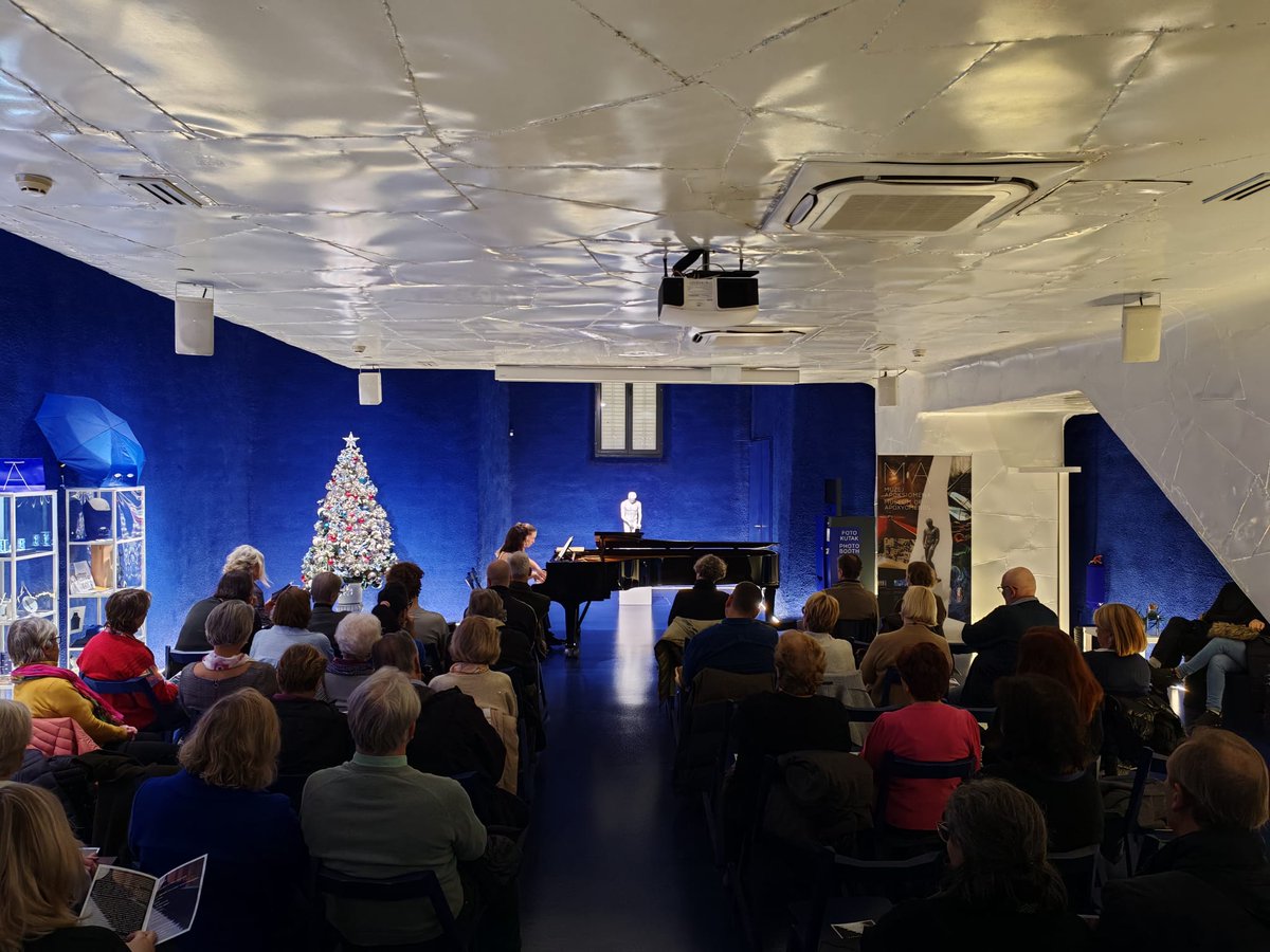 mapoxyomenos's tweet image. We had a wonderful time at the concert by pianists Tonja Čuić and Carlota Amado, held in the ground floor of our museum — the most beautiful musical introduction to the holiday season! 🎵🎶🎼🎹