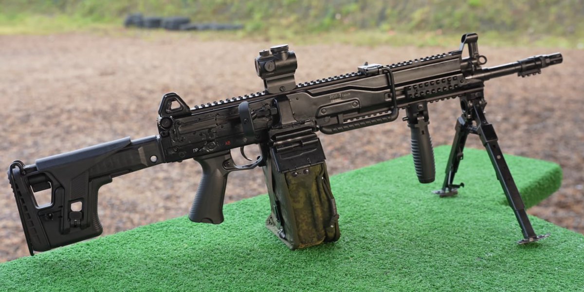 TheGreyPatriot_'s tweet image. 🇷🇺 Close-ups of RPL-7 obr. 2022 light machine gun.

The 2020 version is noted as it will likely be further improved.

#Russia #Russian #Russians #Today #Military #Army #Machinegun #LMG #RPL7 #Shooting #Training #CloseUps
