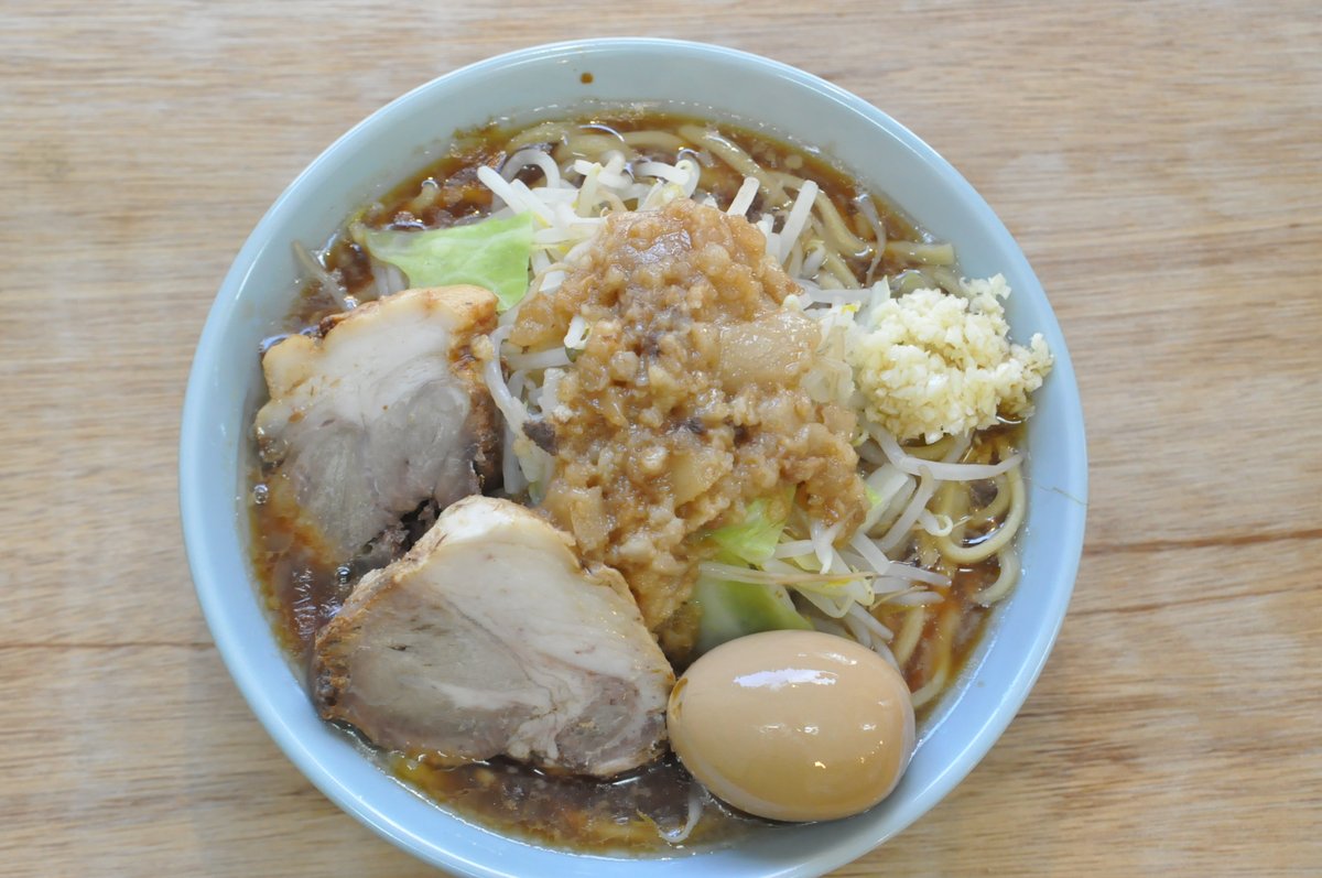 岡山一のデカ豚二郎系ラーメン』マシマシ麺まで届け (@mashi_okayama